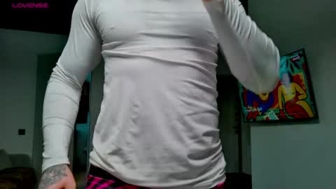 Max online show from April 19, 12:37 pm