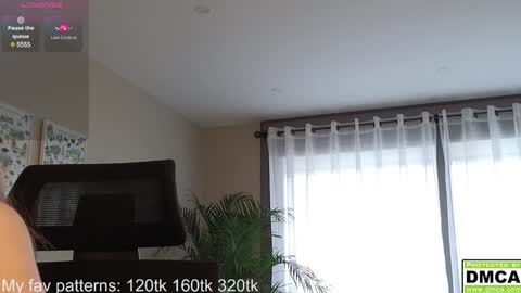 Snapshot of whiteanisha chatting on December 25, 10:17 am Anisha online show from December 25, 10:17 am