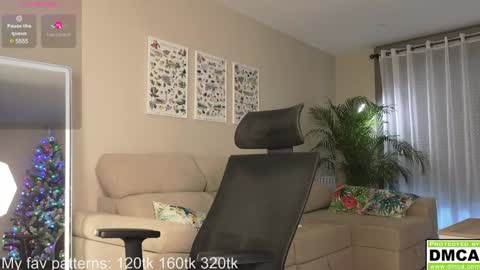 Snapshot of whiteanisha chatting on December 28, 11:09 am Anisha online show from December 28, 11:09 am