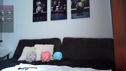 Snapshot of whitebanny chatting on March 4, 9:29 am Kate online show from March 4, 9:29 am