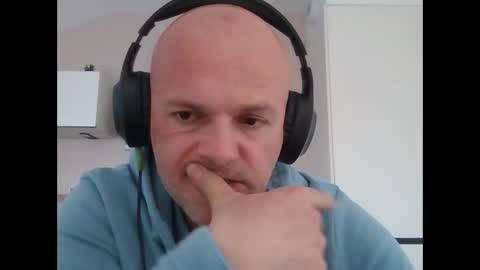 Snapshot of whiteeaglesrb chatting on February 20, 3:52 pm whiteeaglesrb online show from February 20, 3:52 pm