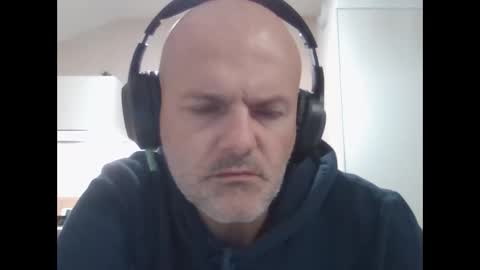 Snapshot of whiteeaglesrb chatting on October 4, 6:17 pm whiteeaglesrb online show from October 4, 6:17 pm