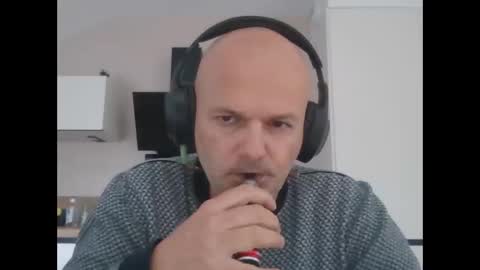 Snapshot of whiteeaglesrb chatting on October 11, 3:43 pm whiteeaglesrb online show from October 11, 3:43 pm