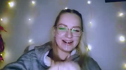 whitehex666 online show from January 9, 1:47 pm