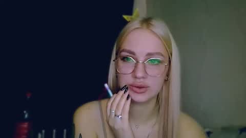 whitehex666 online show from February 12, 6:03 pm