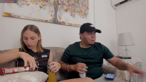 Snapshot of whitesun_01 chatting on January 3, 12:30 pm WhiteSun online show from January 3, 12:30 pm