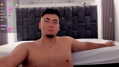 Snapshot of whitesun_01 chatting on January 30, 3:51 pm WhiteSun online show from January 30, 3:51 pm