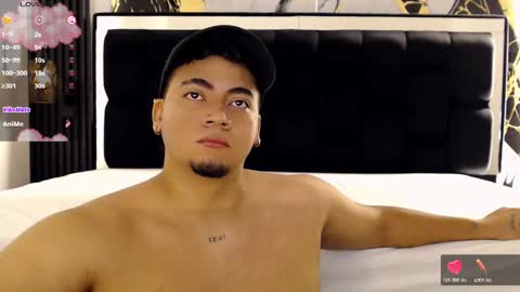 Snapshot of whitesun_01 chatting on February 25, 4:21 pm WhiteSun online show from February 25, 4:21 pm