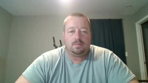 Snapshot of whitewolf850212 chatting on December 5, 9:39 am white wolf jeremy online show from December 5, 9:39 am