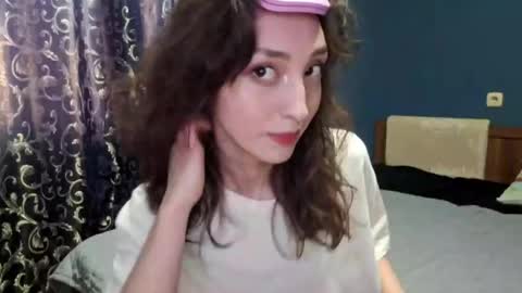 Cindy online show from April 12, 3:17 pm