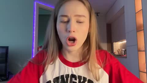 Alisa online show from December 10, 6:33 am