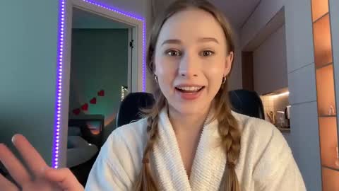 Alisa online show from December 15, 9:35 am