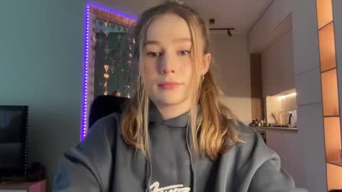 Alisa online show from February 8, 6:54 am