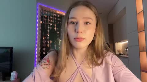 Alisa online show from February 26, 7:09 am