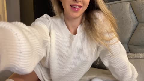 Alice online show from December 20, 6:13 pm