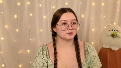 Sarah online show from February 6, 8:39 am