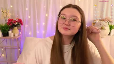 Sarah online show from February 20, 8:28 am