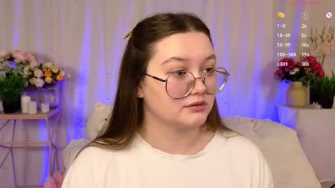 Sarah online show from February 25, 4:57 am