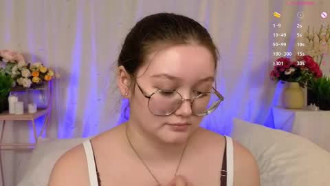 Sarah online show from February 27, 9:11 am