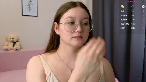 Sarah online show from March 12, 12:57 pm