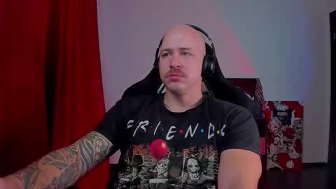 Snapshot of why_you_so_serious chatting on November 19, 5:46 pm VI online show from November 19, 5:46 pm