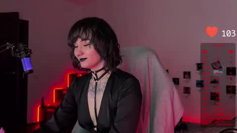 Snapshot of whysosweet chatting on March 1, 11:37 pm iggy iggz online show from March 1, 11:37 pm