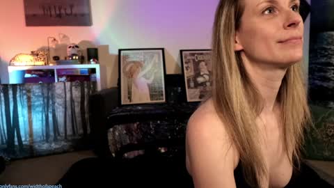 Gretchen  Jimmy online show from February 2, 2:27 am