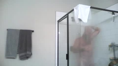 wil1565 online show from November 18, 1:55 am