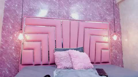 Snapshot of wild_firee_ chatting on November 21, 8:18 pm wild_firee_ online show from November 21, 8:18 pm