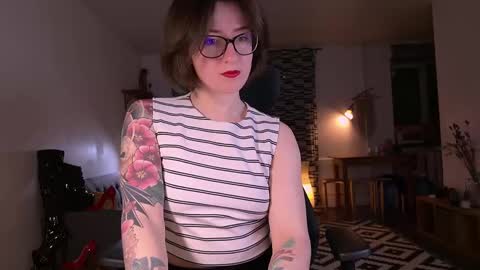 wild_peony online show from December 5, 10:34 pm