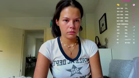 Mia online show from October 2, 7:15 am