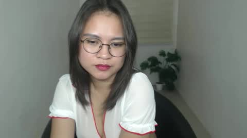 Arden online show from December 15, 3:38 pm