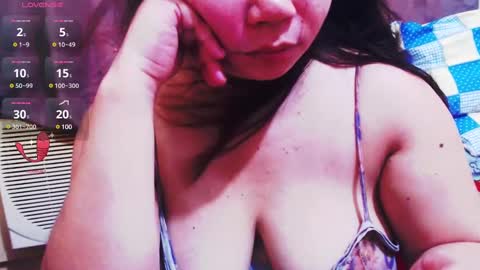 Snapshot of wildhotasianx chatting on March 6, 5:24 am wildhotasianx online show from March 6, 5:24 am