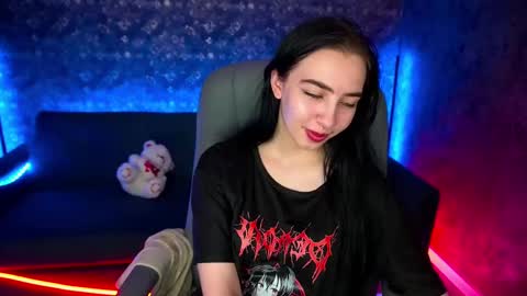 Snapshot of wildkittenx_ chatting on March 1, 5:27 pm Alena online show from March 1, 5:27 pm