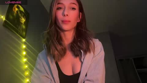 Snapshot of wildsable_ chatting on February 22, 1:35 pm wildsable_ online show from February 22, 1:35 pm