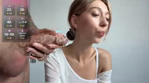 Snapshot of wildsable_ chatting on September 12, 3:23 pm wildsable_ online show from September 12, 3:23 pm