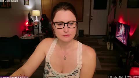 Snapshot of wildsouthernpeach chatting on February 11, 1:31 am Ivy online show from February 11, 1:31 am