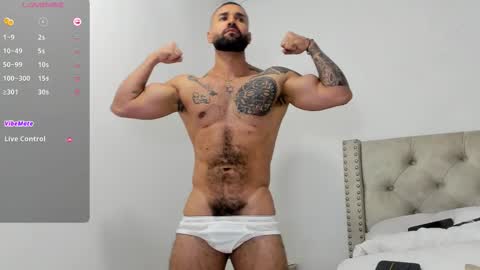 Snapshot of will20022 chatting on December 21, 12:07 am BASTIANBURDESX online show from December 21, 12:07 am