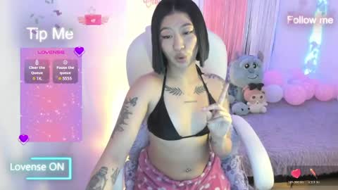 sofia and will online show from April 2, 12:14 pm