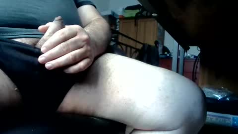 Snapshot of willcoyote chatting on October 26, 6:30 am Willy online show from October 26, 6:30 am