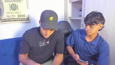 Snapshot of william_arrow chatting on December 3, 11:47 pm william_arrow online show from December 3, 11:47 pm