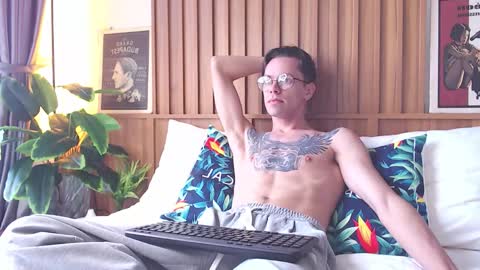 William online show from January 12, 5:56 am