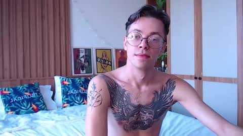 William online show from February 13, 8:43 am