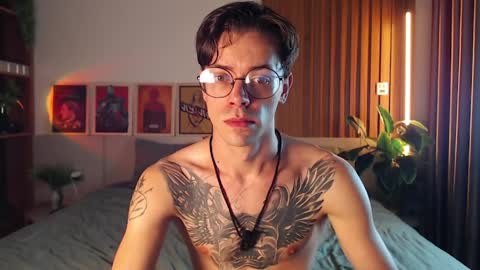 William online show from April 3, 1:42 pm