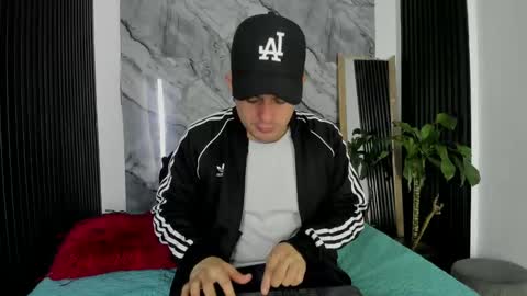 Snapshot of william_steel_ chatting on September 11, 11:43 am William Steel online show from September 11, 11:43 am