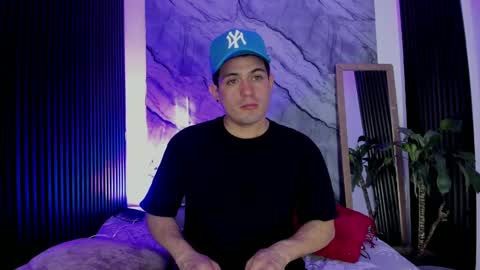 Snapshot of william_steel_ chatting on September 12, 11:43 am William Steel online show from September 12, 11:43 am