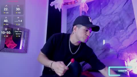 Snapshot of william_steel_ chatting on October 4, 11:30 am William Steel online show from October 4, 11:30 am