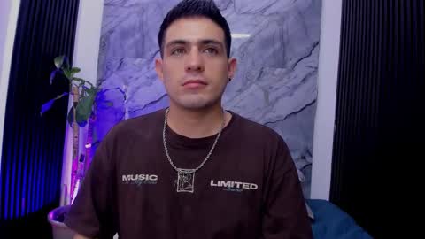 Snapshot of william_steel_ chatting on November 6, 3:51 am William Steel online show from November 6, 3:51 am