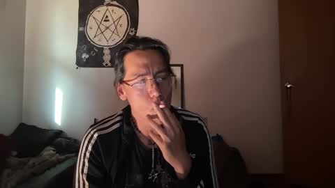 Snapshot of willlohne5 chatting on November 1, 8:11 pm Ville Lohner online show from November 1, 8:11 pm