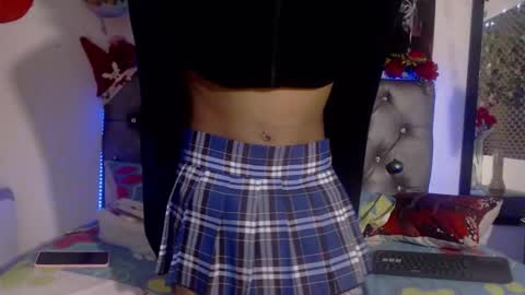 Snapshot of willon_rossie chatting on November 28, 7:27 pm willon_rossie online show from November 28, 7:27 pm